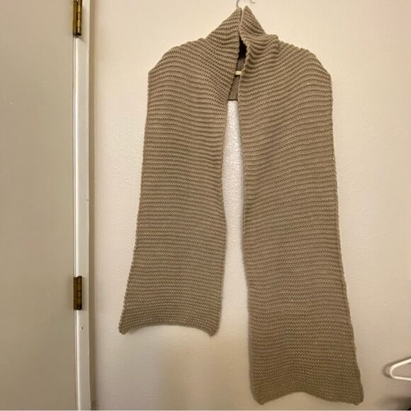 Tan beige gold sparkle thread made in Italy chunky knit scarf Shawl 10x88 - Picture 8 of 9